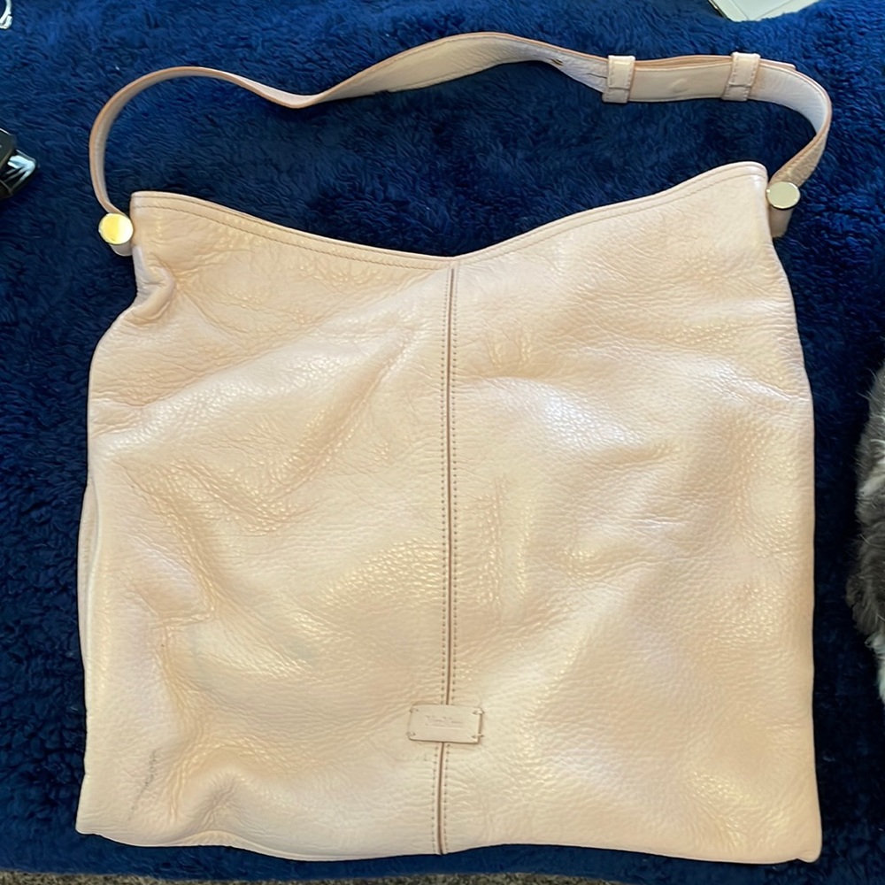Beautiful, light pink Max Mara bucket bag